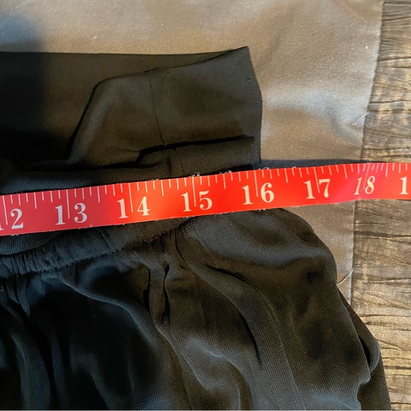 Black Tiered Skirt Boho Elastic Waist Sz M dark cottagecore - Picture 4 of 6